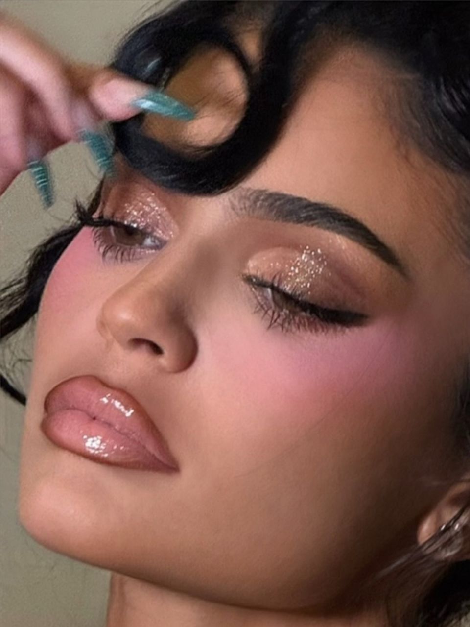 An image featuring @kyliejenner