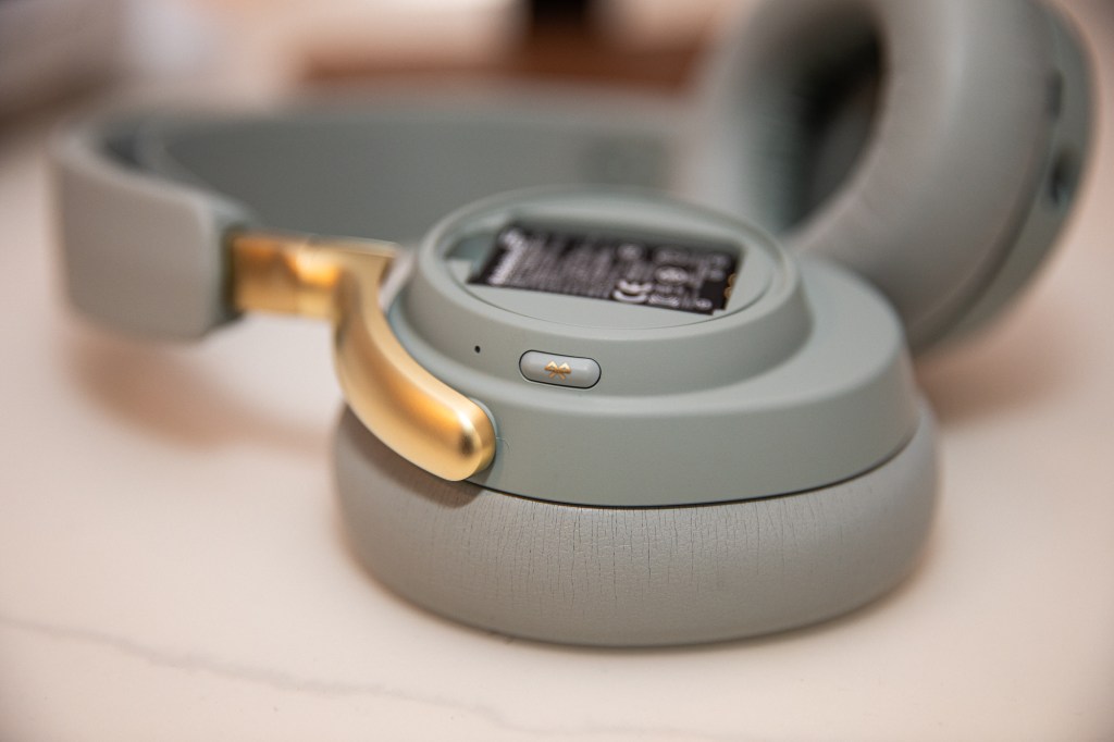 SteelSeries Arctis Nova Elite