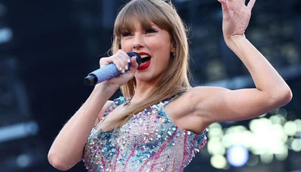 Taylor Swift’s ‘The Life of a Showgirl’ Debuts With Record-Shattering No. 1 on Billboard 200