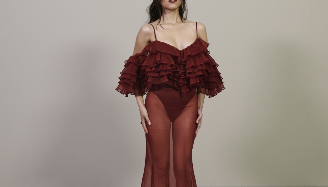 The Givenchy Looks Celeb Stylists Are Frantically Texting About