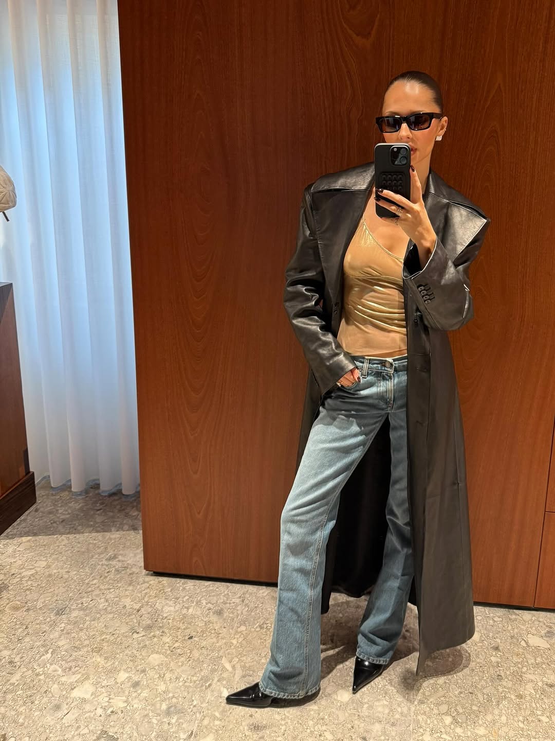 woman wearing fall denim trend 2025