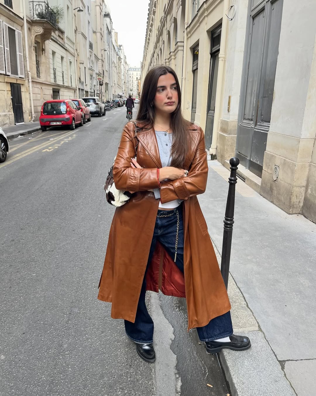 woman wearing fall denim trend 2025