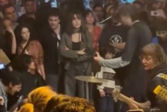 Video of Defiant "Seven Nation Army" Street Performance in Iran Goes Viral