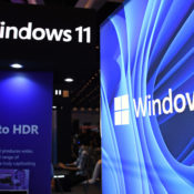 Windows 11’s dark mode is getting more consistent in File Explorer