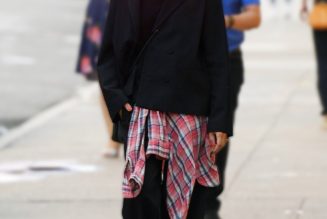 4 Years Later, This Chic Fall 2025-Coded Outfit From Zoë Kravitz Is Still On My Mind—Here's How to Re-Create It