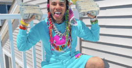 6ix9ine Takes Big L For Making Jokes On Demi Lovato’s Addiction Battle