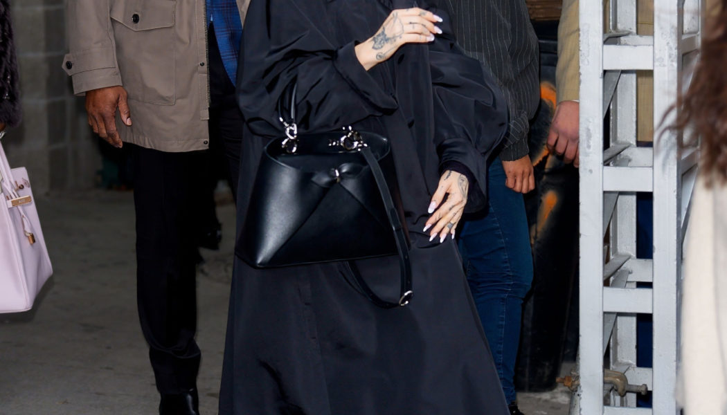 Ariana Grande Just Made the Jean Color You Rarely See in the Winter Look So Chic