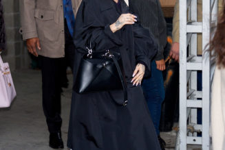 Ariana Grande Just Made the Jean Color You Rarely See in the Winter Look So Chic