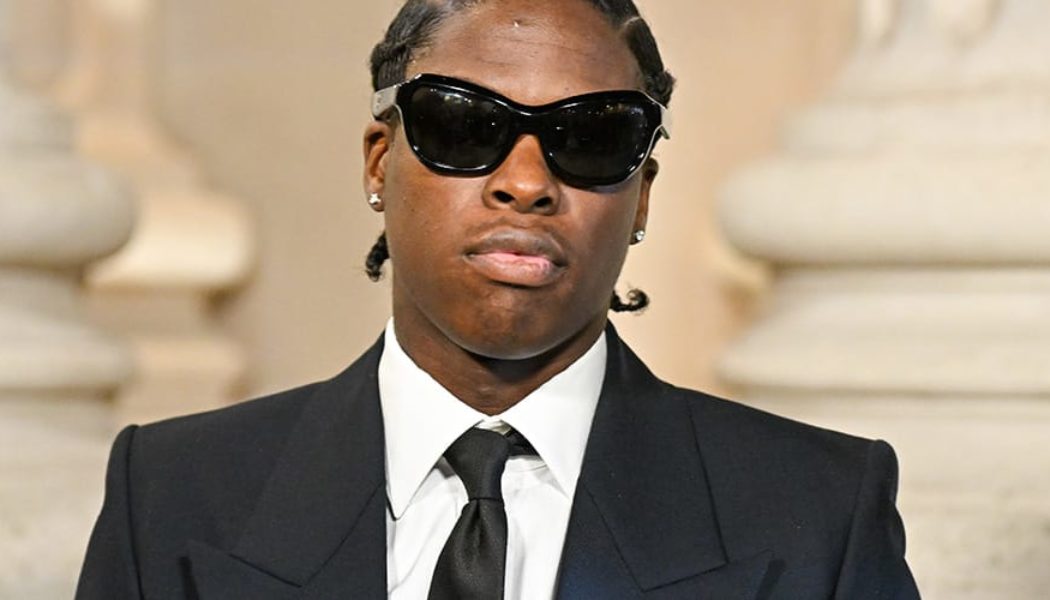 Daniel Caesar Earns First Top 10 Album With ‘Son of Spergy’