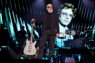 David Letterman Inducts Warren Zevon Into Rock and Roll Hall of Fame