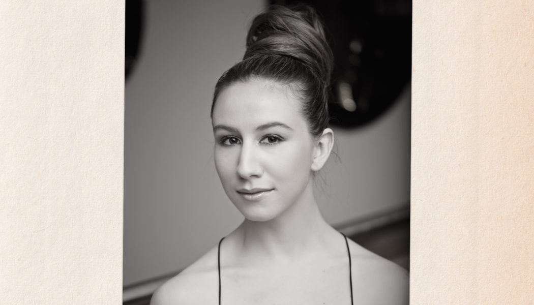 En Pointe: Isabella Bolyston
