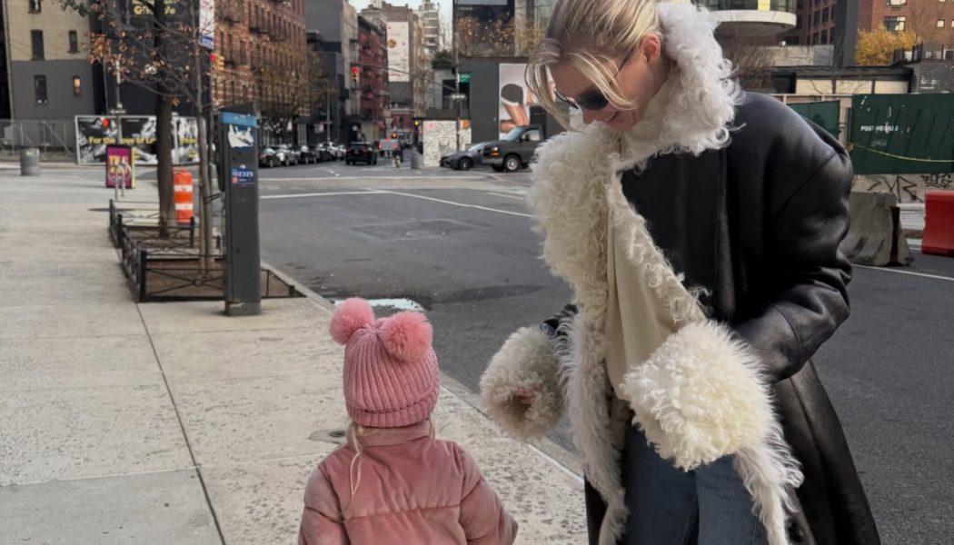 Everywhere I Look, Fashion People Are Wearing This Chic Coat Trend With Jeans