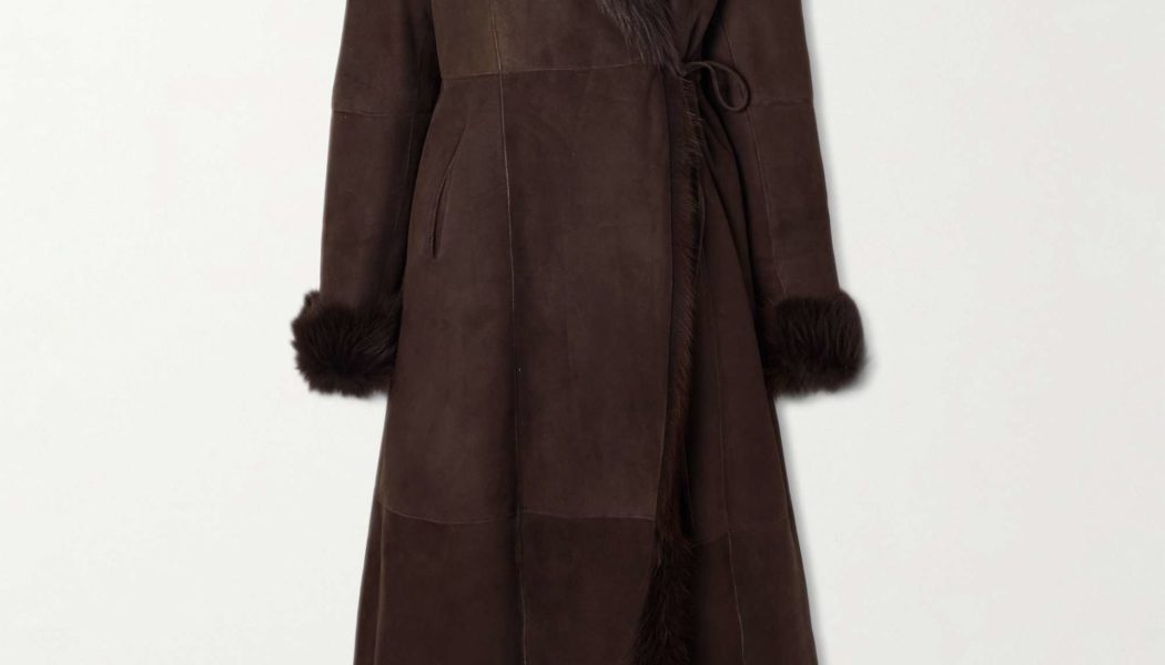 I Love Dressing "Rich" When I Travel—These 7 Staples Practically Jump Me Three Tax Brackets