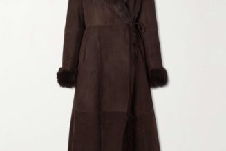 I Love Dressing "Rich" When I Travel—These 7 Staples Practically Jump Me Three Tax Brackets