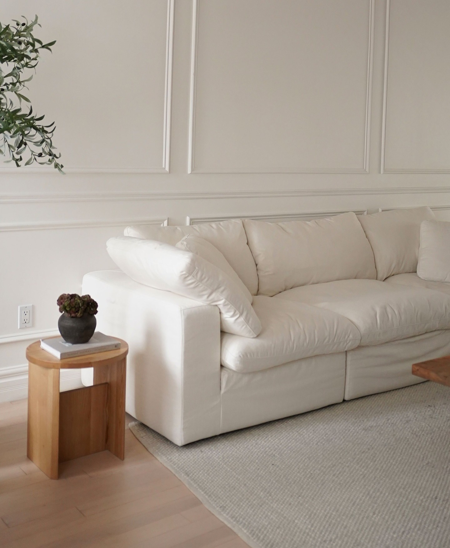 Sundays Furniture Movie Night Sofa.