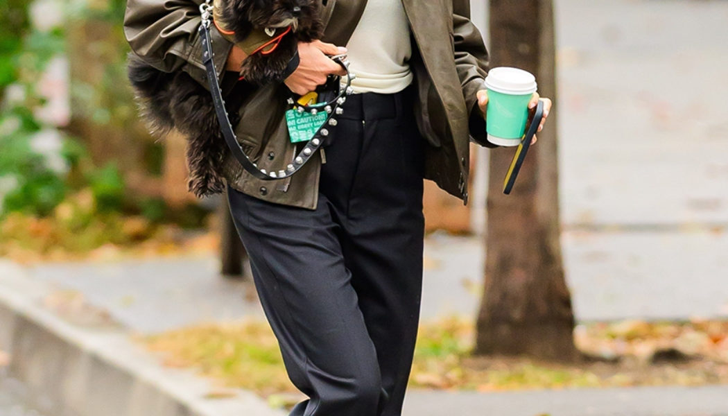 If You Want to Signal That You Have a Cool Job, Wear This Controversial Shoe Trend With Your Trousers