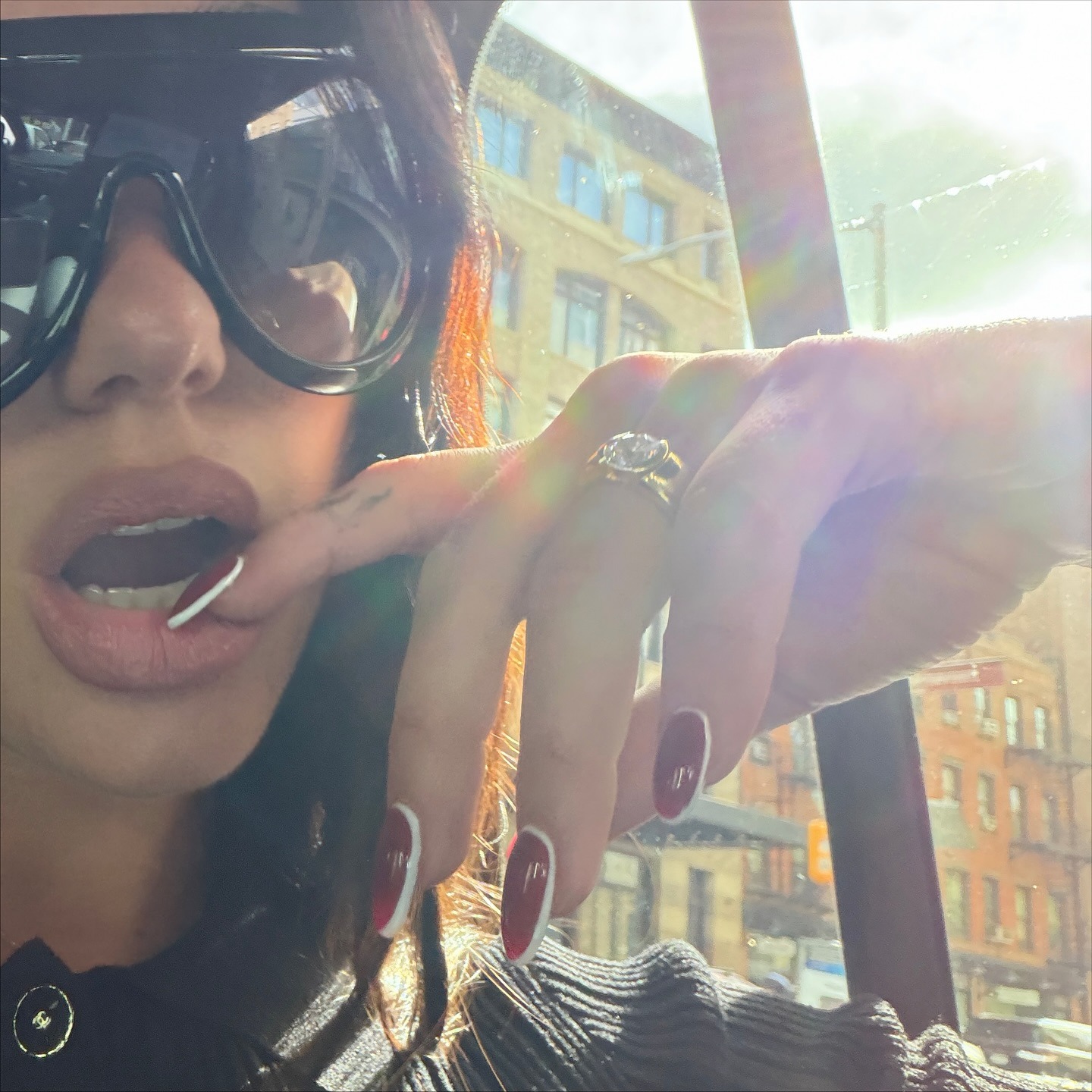 Dua Lipa&#039;s red &amp;quot;halo&amp;quot; nails