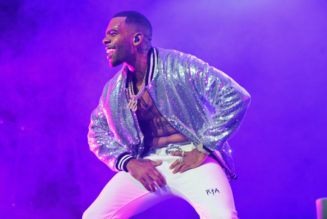 Mario Checks Fans For Touching His Manhood While Performing