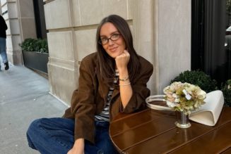 Penny Loafers Are Fine, But Expert Dressers Know This Flat-Shoe Trend Makes For Elite-Level Outfits