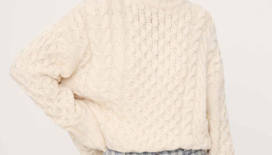 Pssst: Banana Republic Just Launched An Unbelievable Early Holiday Sale—These Items Are Too Good To Pass Up