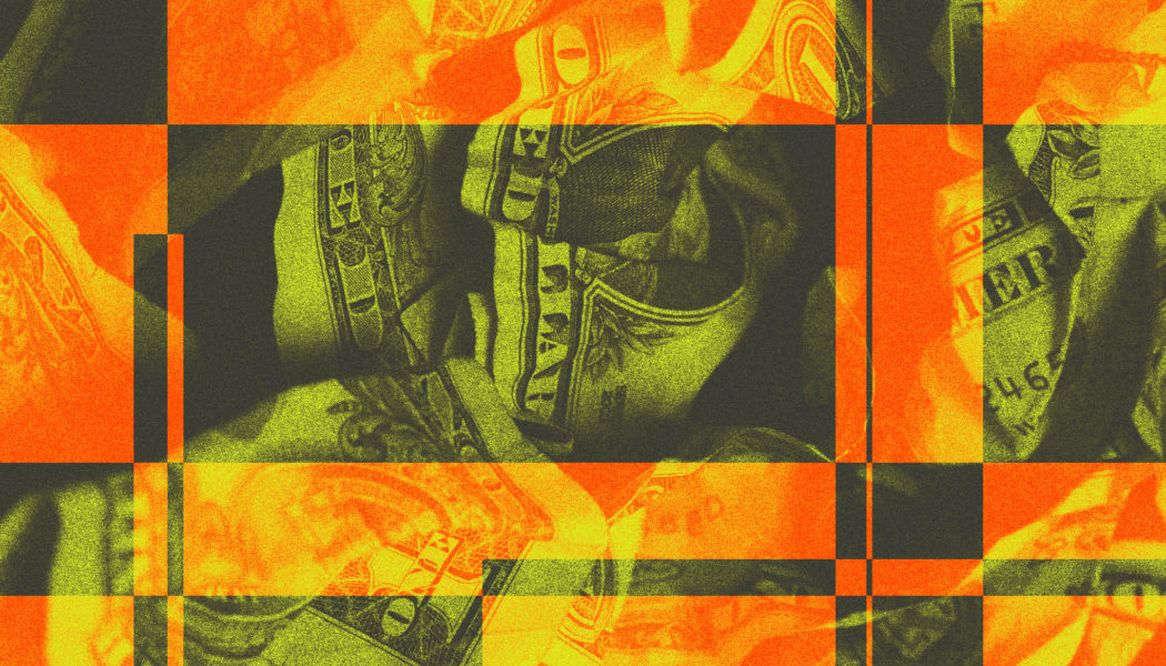 Senator Warren presses Trump admin on potential AI bailout plans