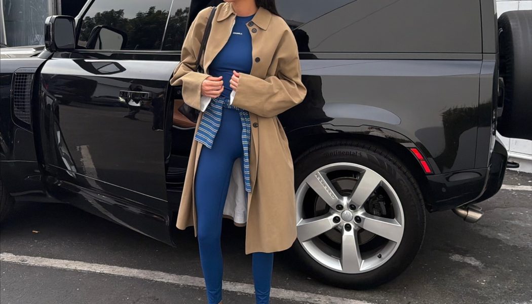 There You Have It: This Is the Flat-Shoe Trend to Wear With Winter 2025's Most Popular Legging Color