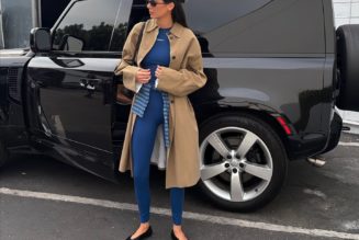 There You Have It: This Is the Flat-Shoe Trend to Wear With Winter 2025's Most Popular Legging Color