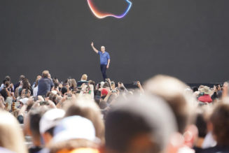 Tim Cook could step down as Apple CEO next year