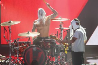 Twenty One Pilots Perform "Seven Nation Army" in Honor of The White Stripes at Rock and Roll Hall of Fame