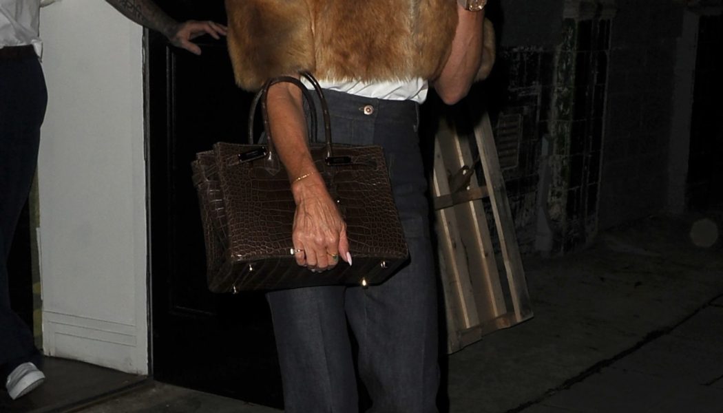 Victoria Beckham Just Put an Elegant and Fresh Spin on the Anti-Trend Jeans That Petite Women Love