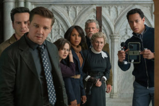 Wake Up Dead Man: A Holy Murder and a Heavenly Cast