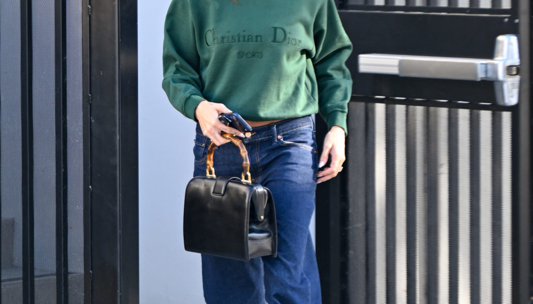 Want to Wear Dark-Wash Jeans the 2025 Way? Style Them Exclusively With This Rich Color Trend