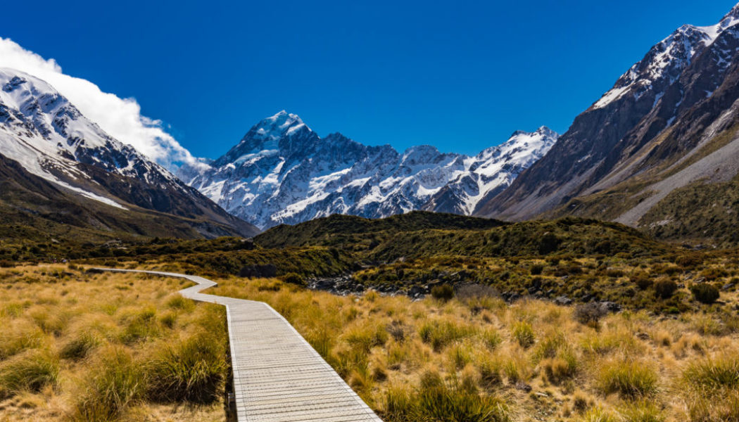 10 best day hikes on South Island, New Zealand | Atlas & Boots