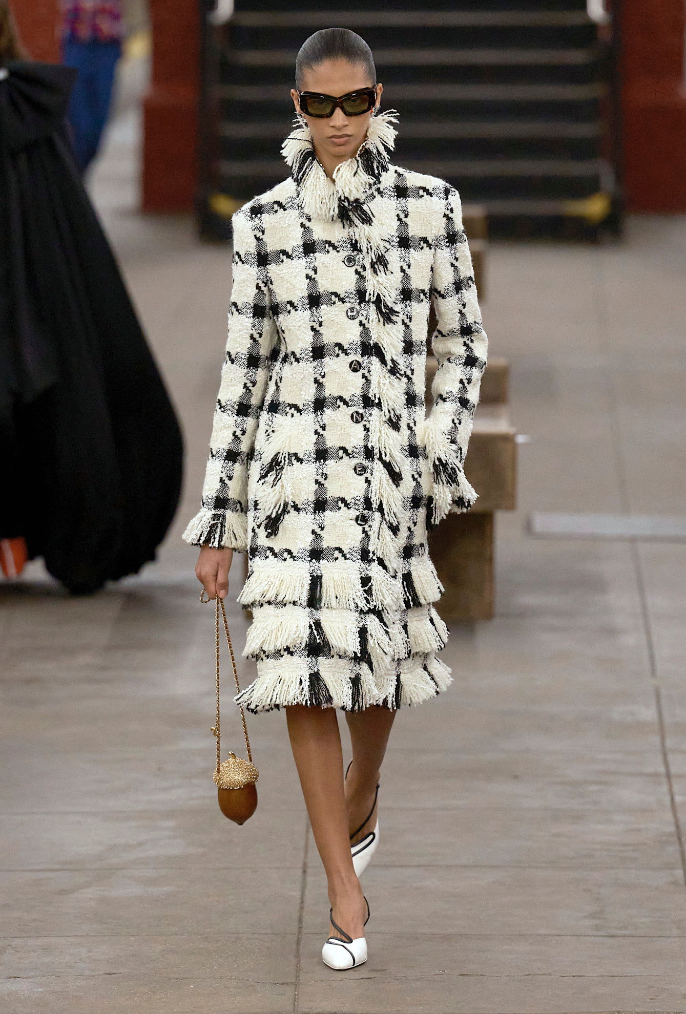 Chanel Metiers d&amp;rsquo;Art Show in NYC, boucle plaid