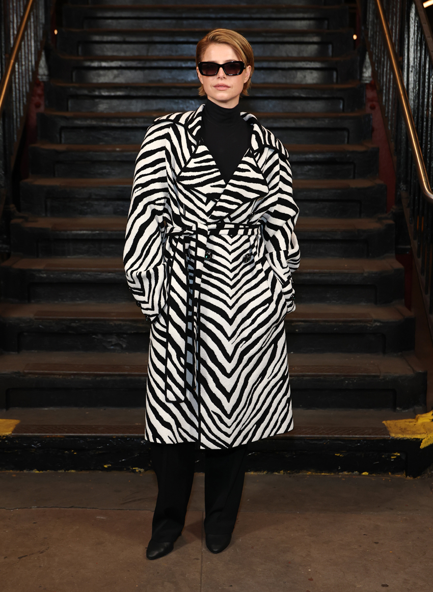Jessie Buckley at Chanel M&amp;eacute;tiers d&#039;Art Show 2026