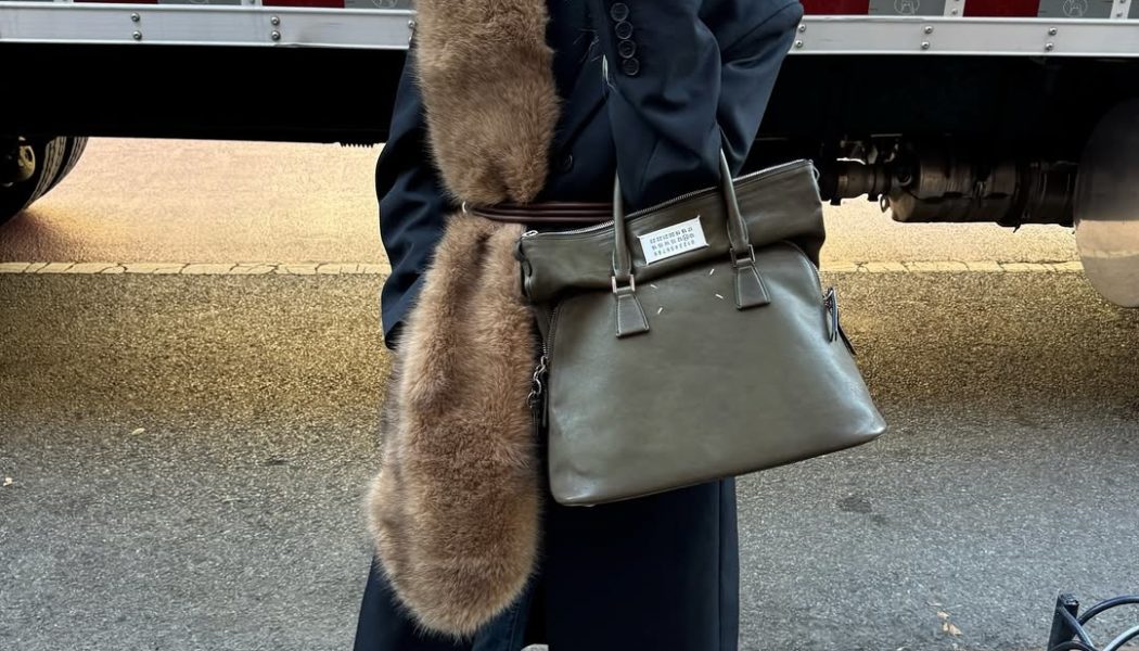 6 Winter Accessories That Immediately Exude Wealth