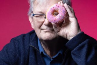 British Photographer Martin Parr Dies at 73