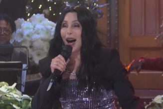 Cher Returns to SNL After 40 Years with Christmas Performances