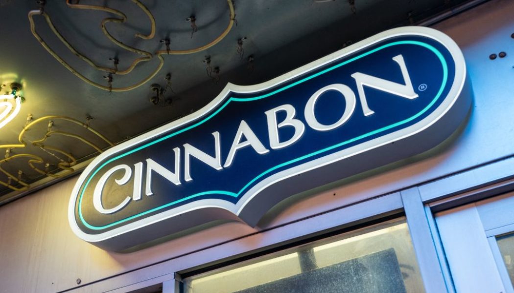 Cinnabon Worker Fired After Hurling N-Word, Gets Over $130K In Donations