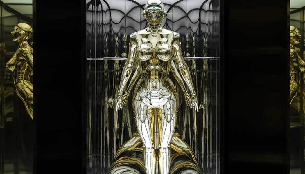 Hajime Sorayama's Largest Retrospective Exhibition Lands in Tokyo