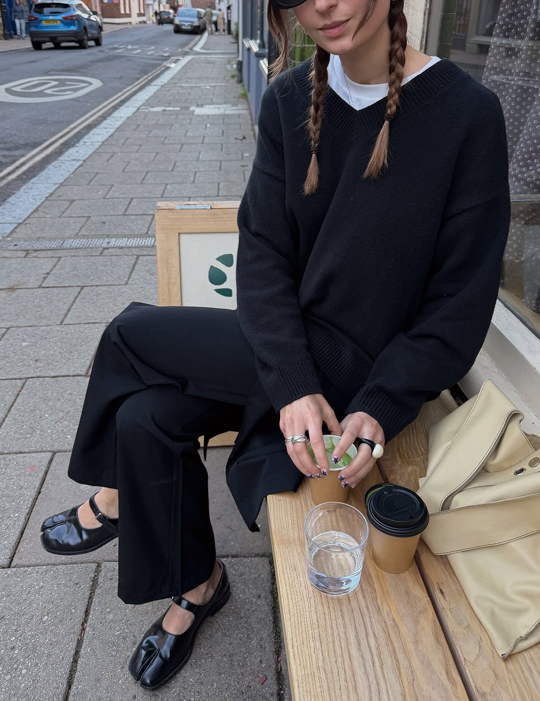 LONDON FASHION TRENDS 2026: STATEMENT FLATS