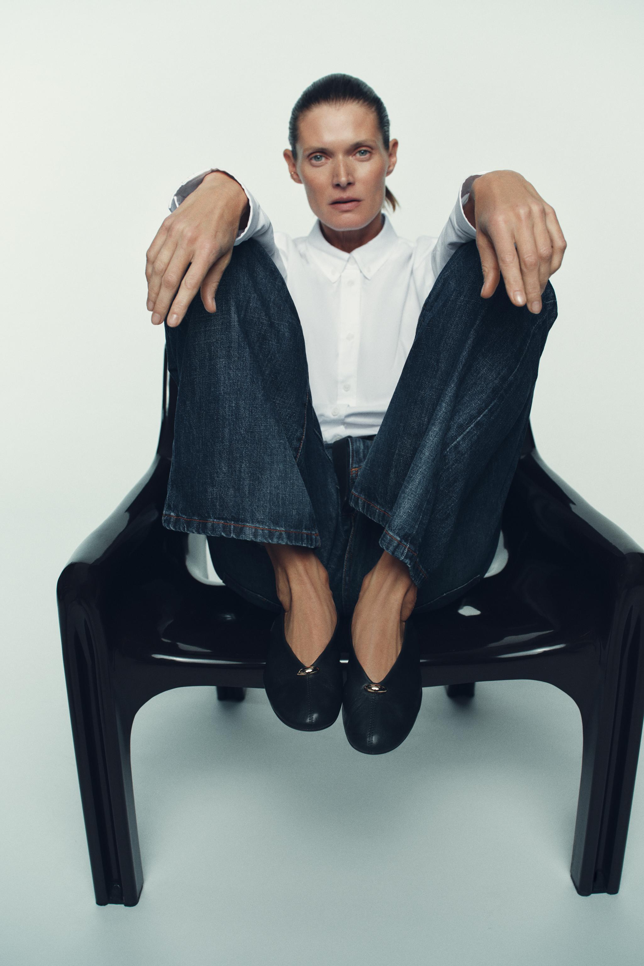 Leather Ballet Flats With Appliqu&amp;Eacute;