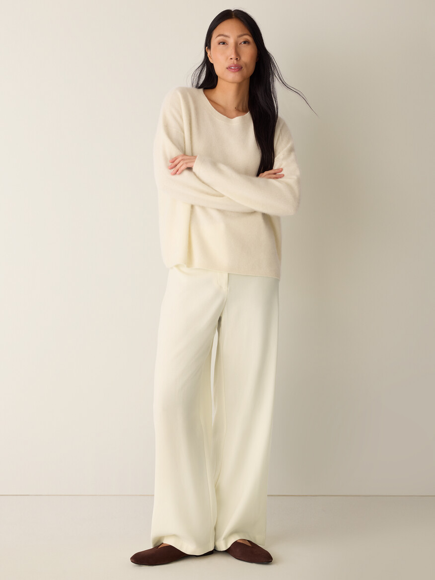 EF, Cashmere Fluff Crew Neck Top