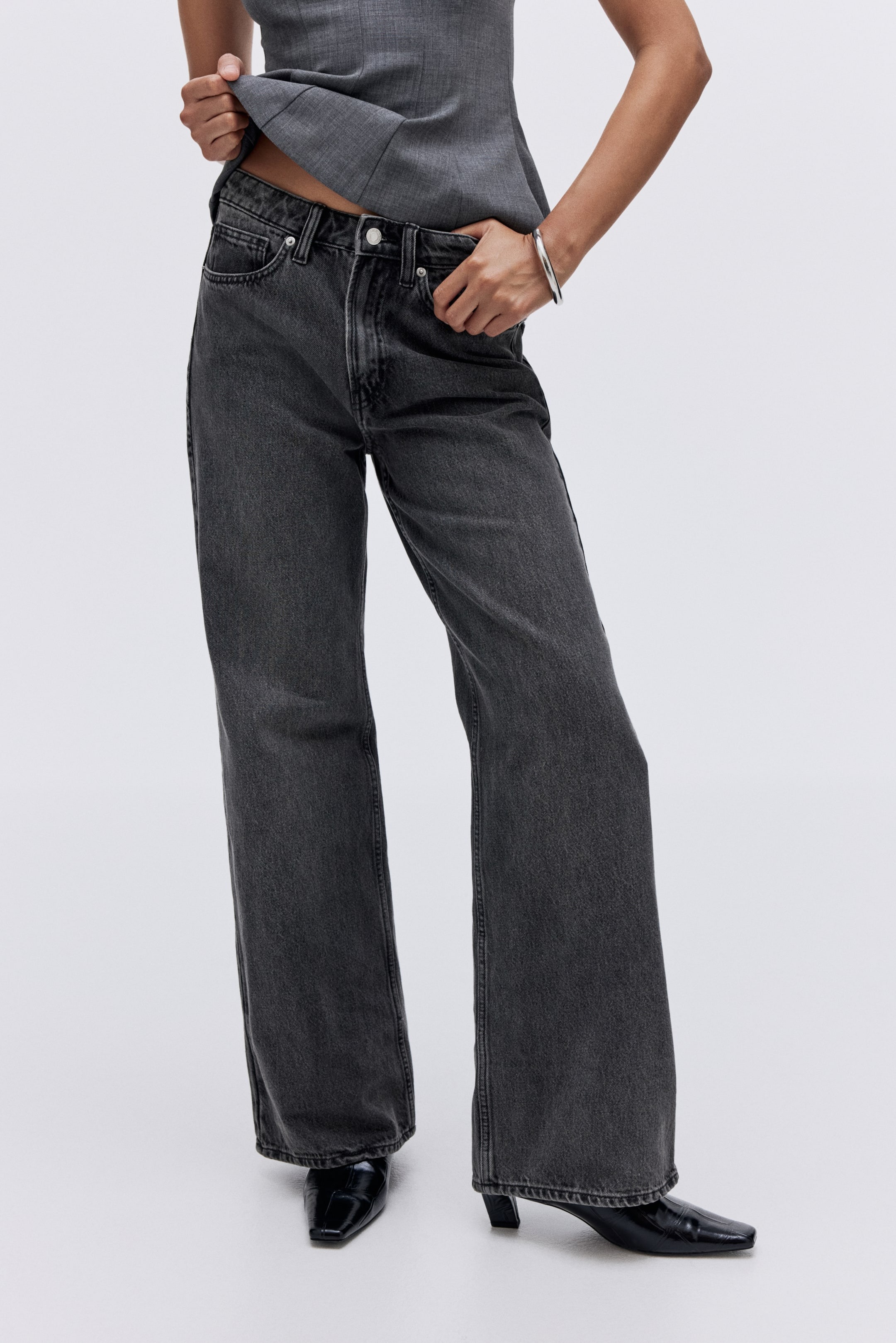 H&amp;amp;M Ava Ultra High Rise Wide Leg Jeans