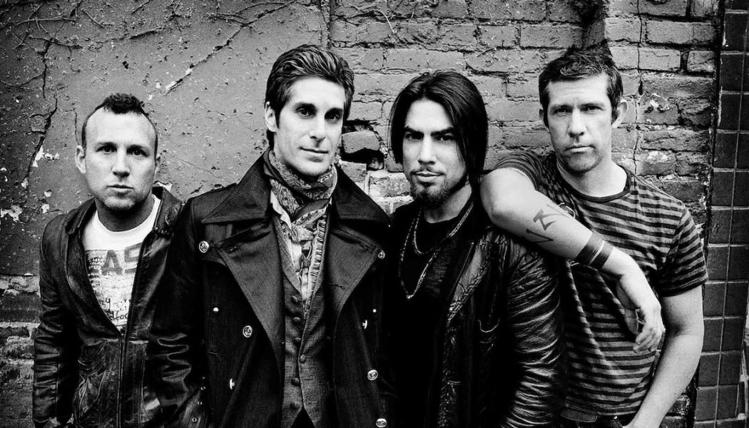 Jane's Addiction Members and Perry Farrell Reconcile But Confirm Band Is Broken Up