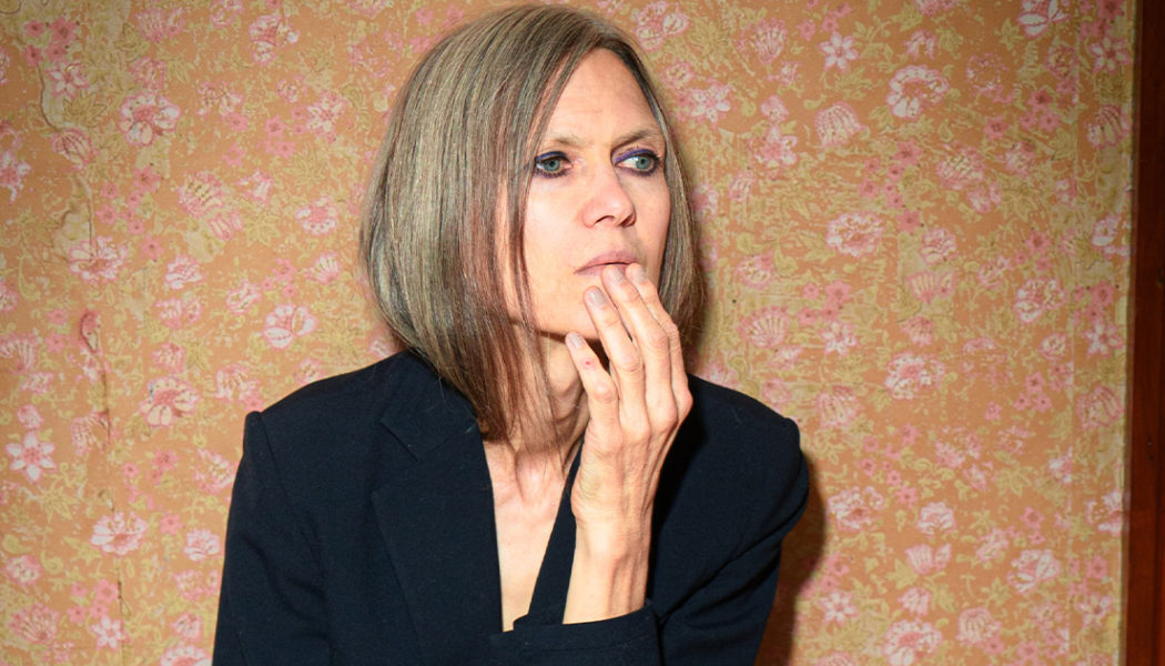 Juliana Hatfield on Lightning Might Strike, Popsicles, and the Long, Slow Unraveling: Podcast