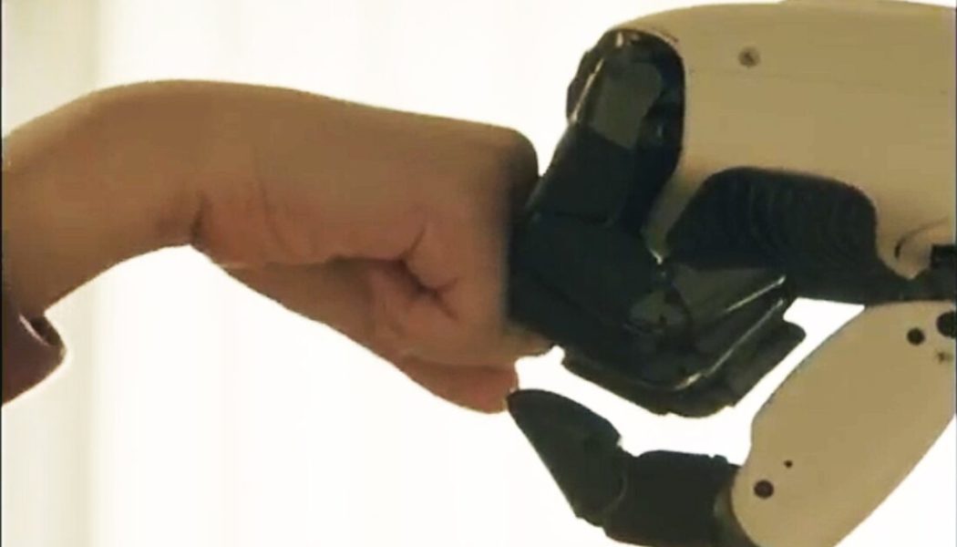 LG teases a new chore-completing home robot