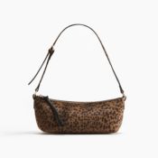 My Sister Thinks I Spent Hundreds On Her Present, Don’t Tell Her It Only Cost $25—50 Affordable Expensive-Looking Gift Ideas