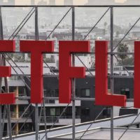 Netflix Wins Bid for Warner Bros. Discovery, Entering in an Exclusive Deal