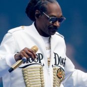Snoop Dogg to Headline Netflix's NFL Christmas Halftime
